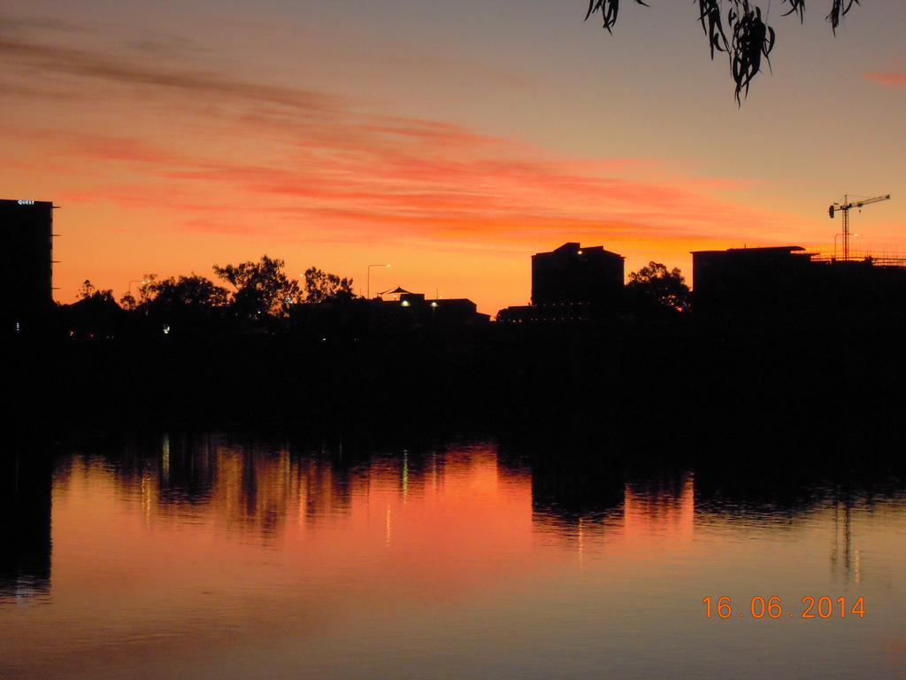 Riverside Tourist Park Rockhampton Exterior photo