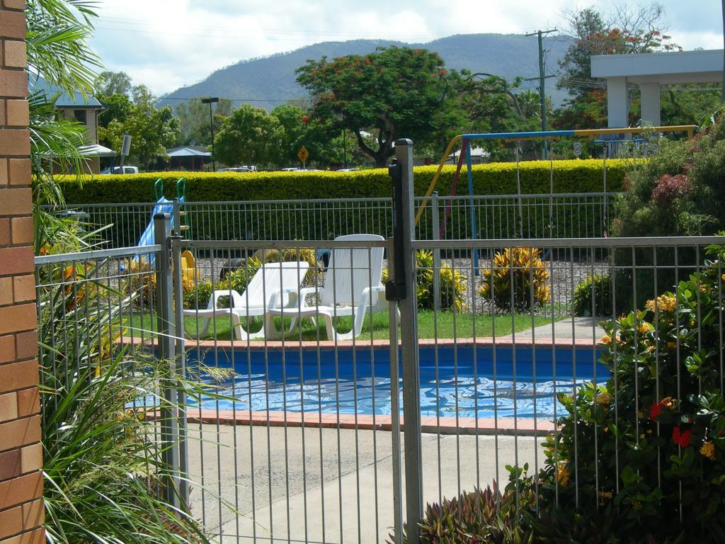 Riverside Tourist Park Rockhampton Exterior photo