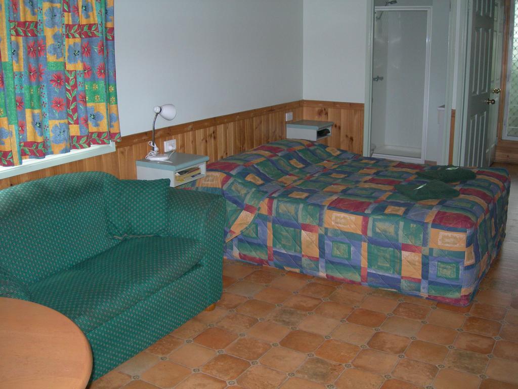 Riverside Tourist Park Rockhampton Room photo