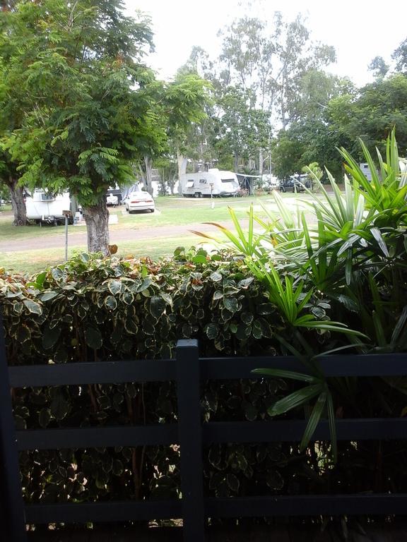 Riverside Tourist Park Rockhampton Exterior photo